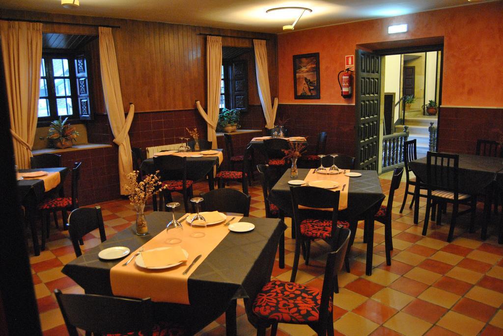 Hotel Palacio De Los Vallados Lastres Bagian luar foto
